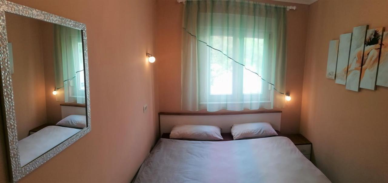 Apartmani Zafaranic ซริกเวนิซา ภายนอก รูปภาพ
